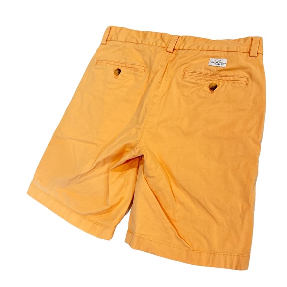 EUC Men’s Vineyard Vines cotton twill Breaker Short - Picture 2 of 3